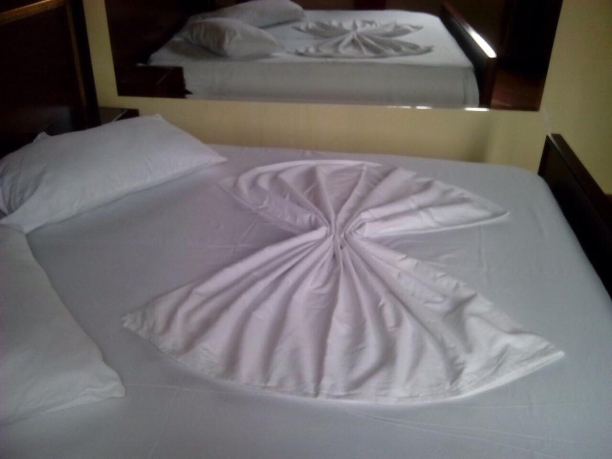 טיראנה Hotel Deja מראה חיצוני תמונה