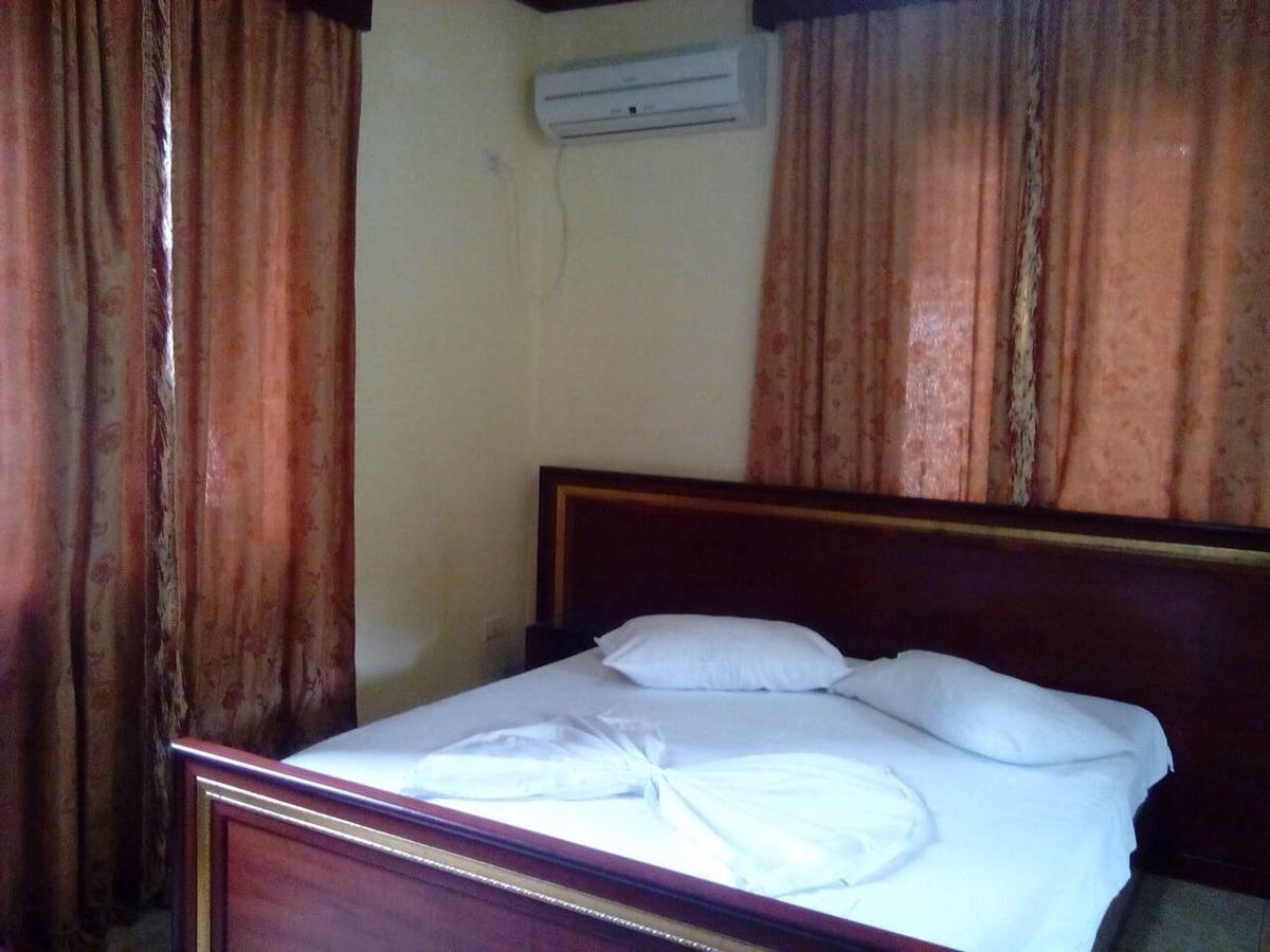 טיראנה Hotel Deja מראה חיצוני תמונה